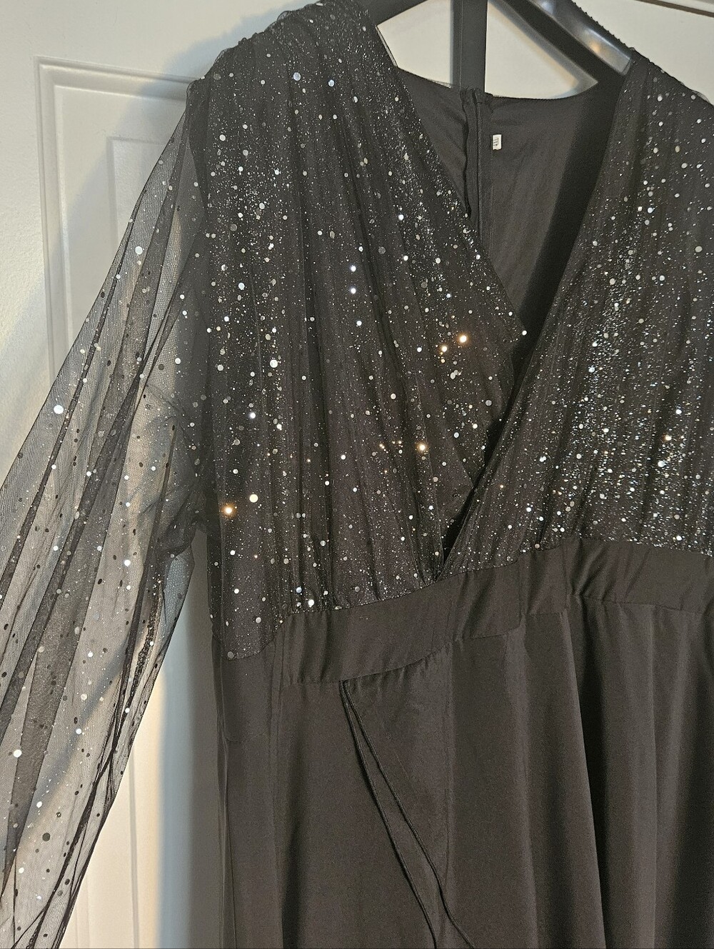Women's Plus Size 4X Elegant Black Sequin Mesh V-Neck Holiday Party Dress